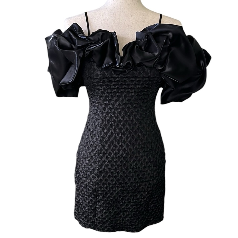SHEIN off Shoulder Large Ruffle Body Con Dress